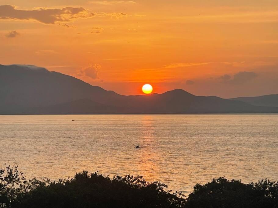 Sweta Takawiri Island Cottage エクステリア 写真