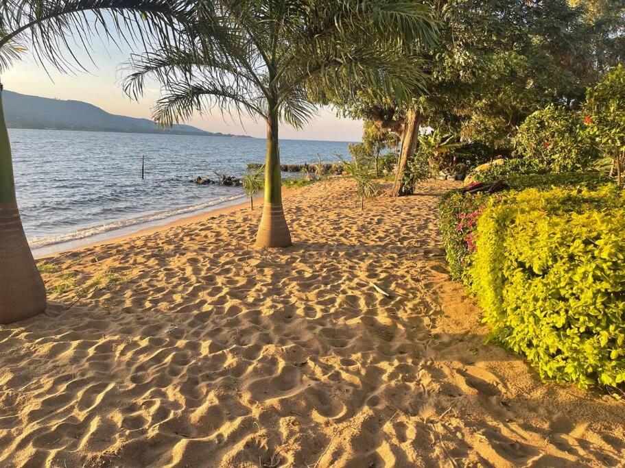 Sweta Takawiri Island Cottage エクステリア 写真